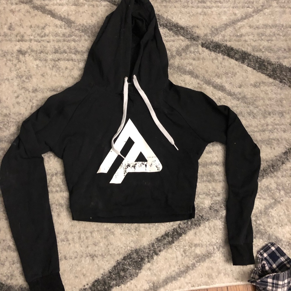 Alpha pack fitness crop sweatshirt